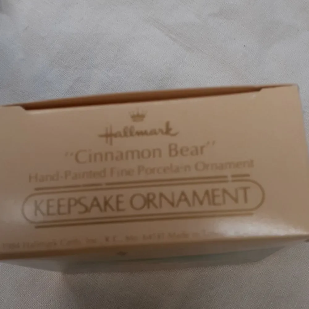 2 Hallmark Keepsake‎ Cinnamon Bear ornaments